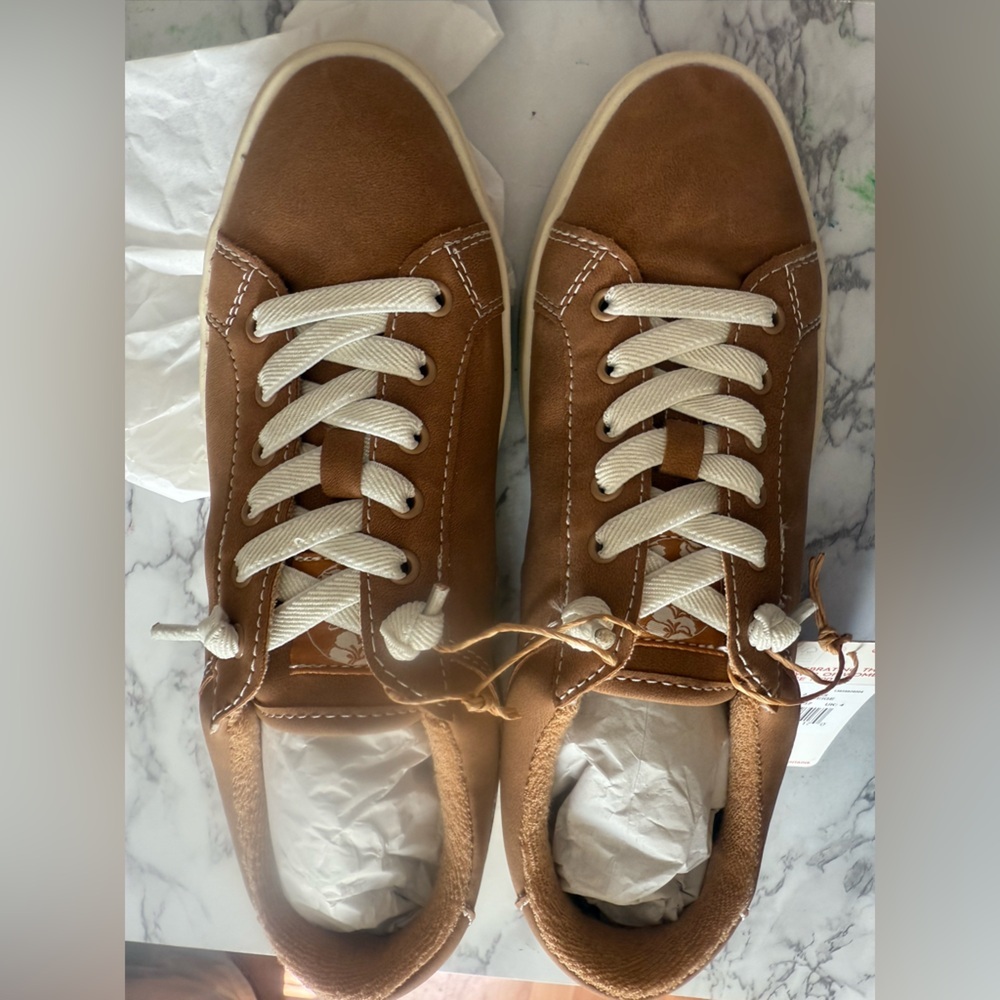NIB Roxy Womens Sheilahh Open Beige/Beige Shoes Platform Sneakers Size 6.5